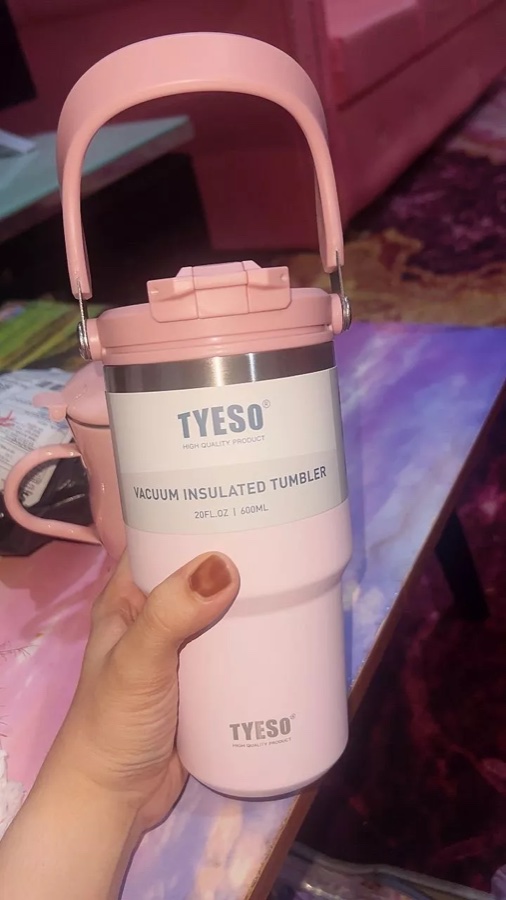 TYESO Tumbler dibawa dengan pemegang